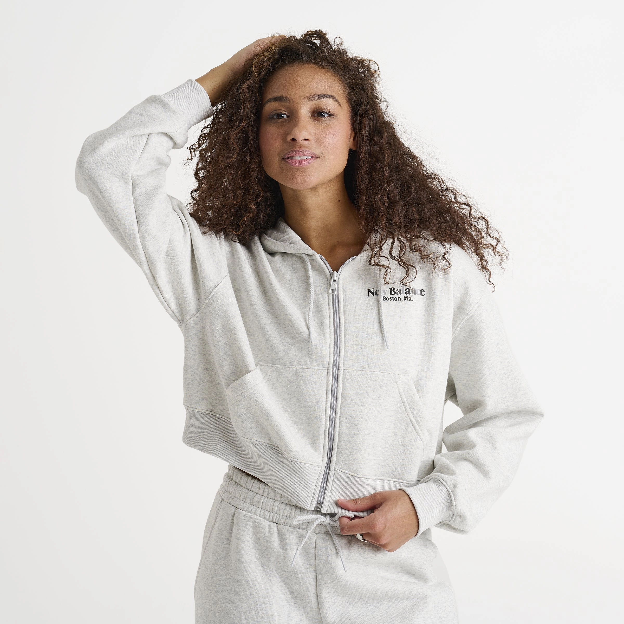 New Balance Women's Linear Crop Full Zip Hoodie / Black