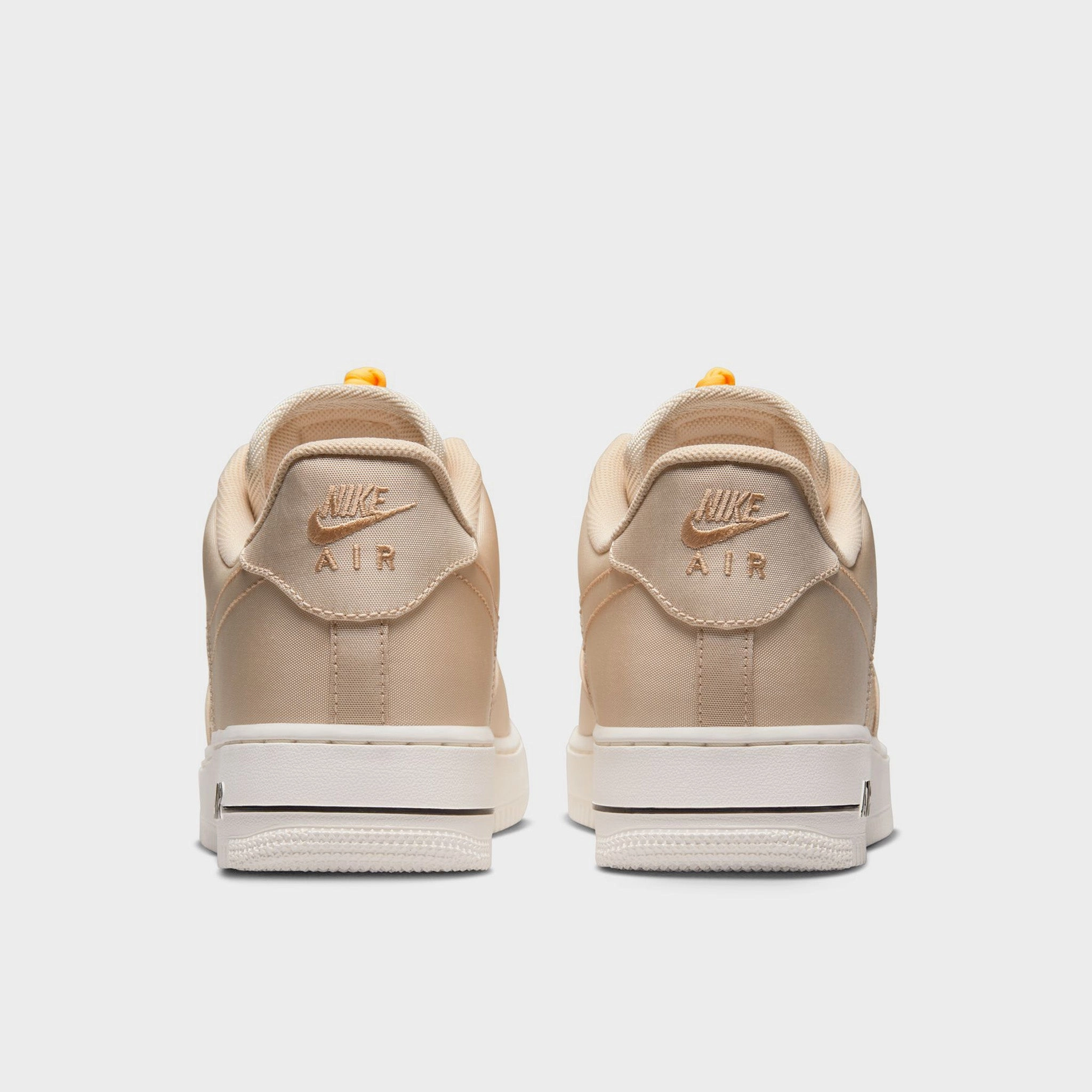 Nike Air Force 1 '07 LV8 Sanddrift / Sail - Citron Pulse