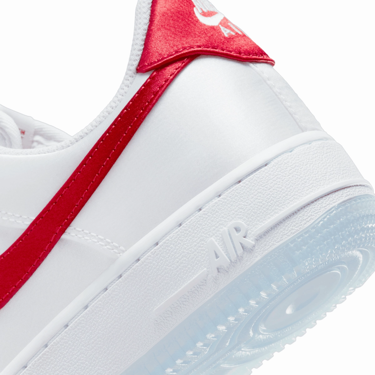 Wmns Air Force 1 '07 'Satin White Red'
