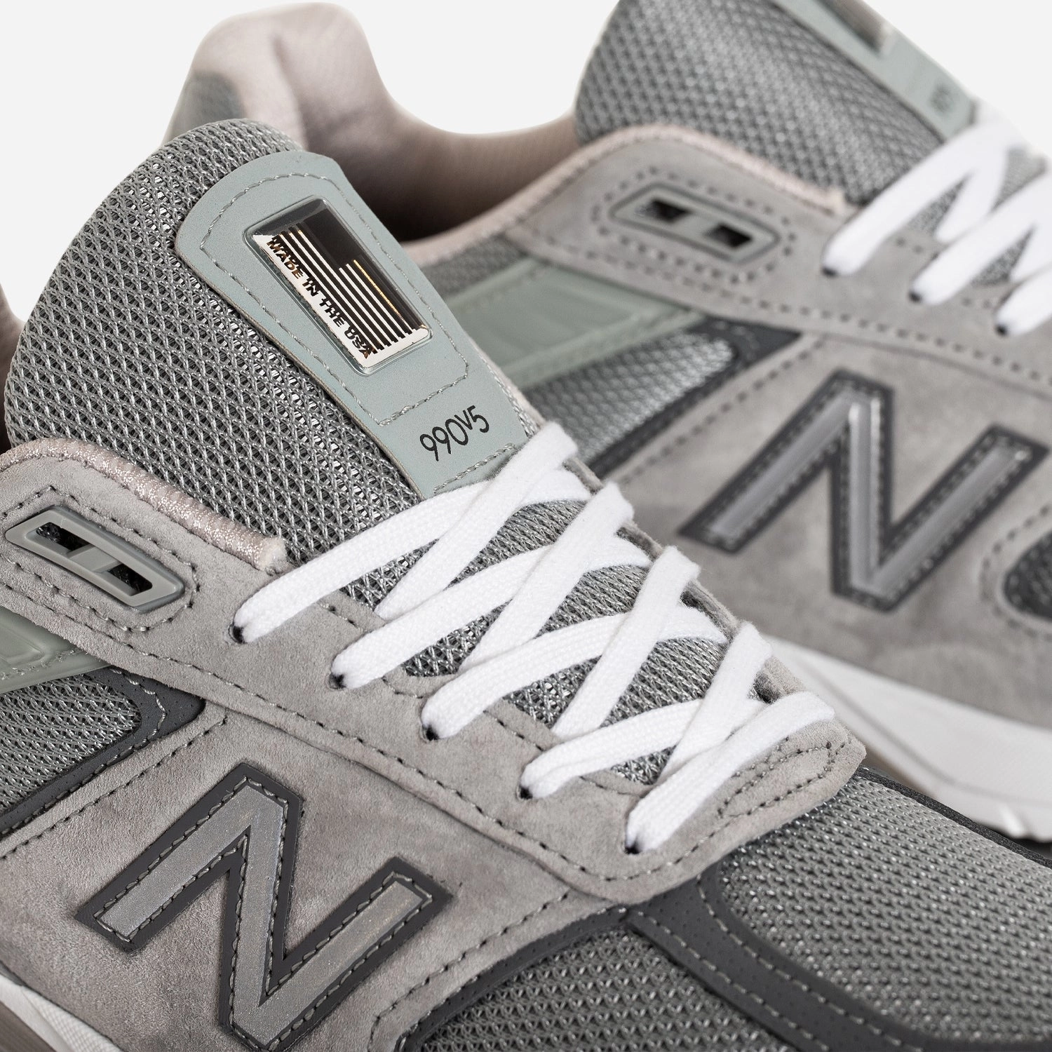 Women's Made in USA 990v5 Grey | Castlerock
